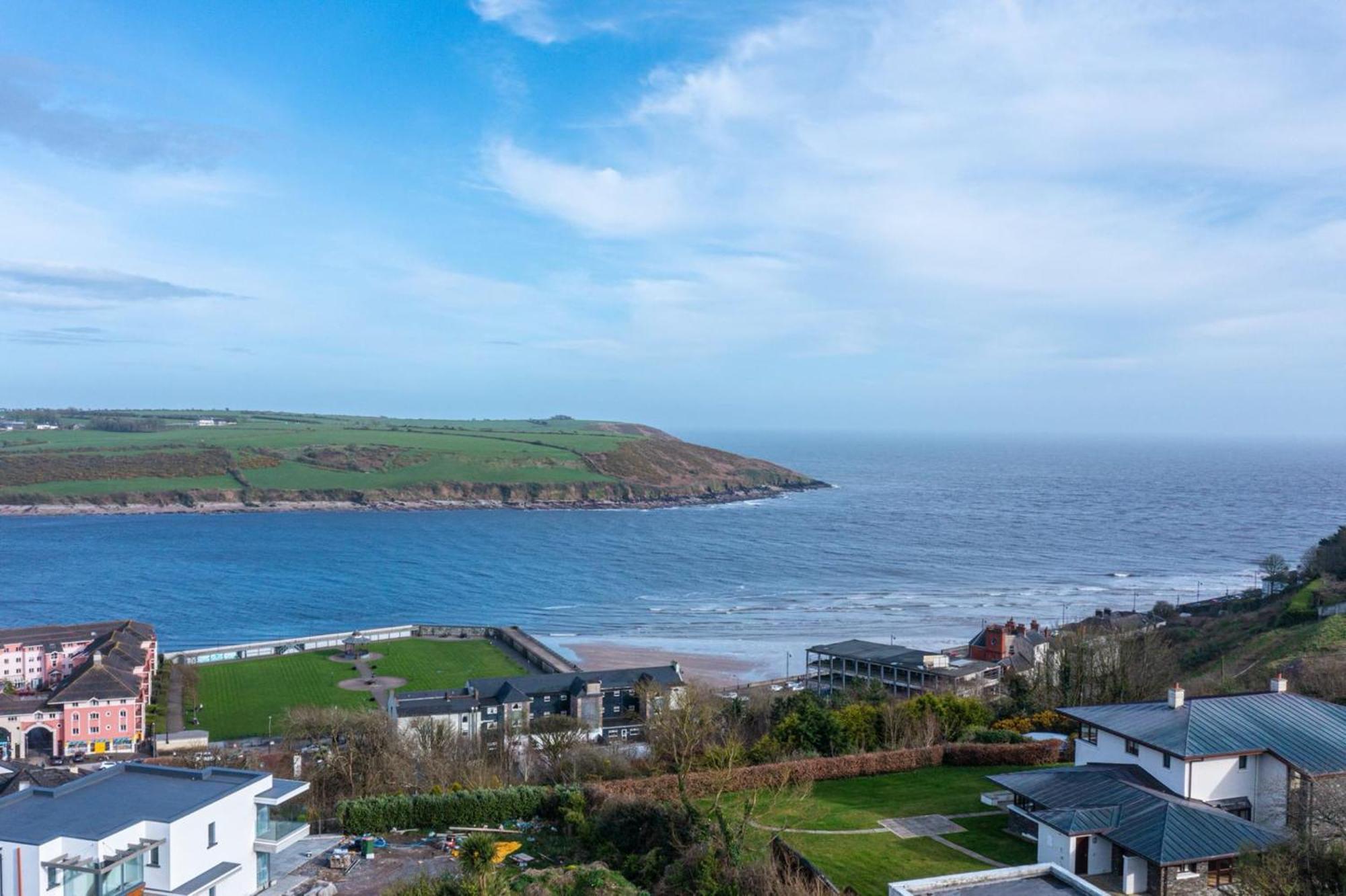 Sea Whispers - My Charming Costal Retreat In Youghal Luaran gambar